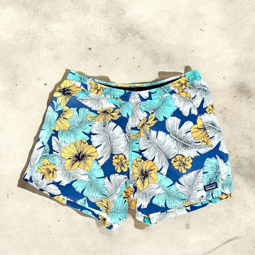 Patagonia Classic Baggies Shorts Size M Hibiscus Blue Turquoise Swim Surf Board